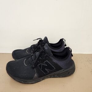 New Balance Men's Black Athletic Shoes